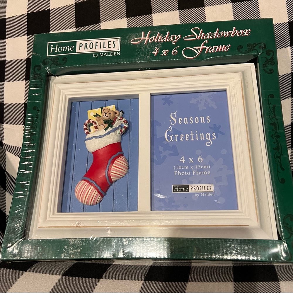 Home Profiles by Malden 4x6 Holiday Shadowbox Frame